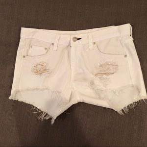 Rag and Bone Jean white distressed shorts, 25